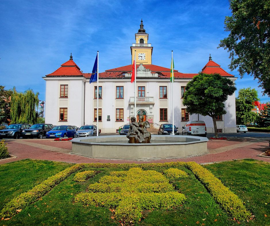 BUDYNEK RATUSZA