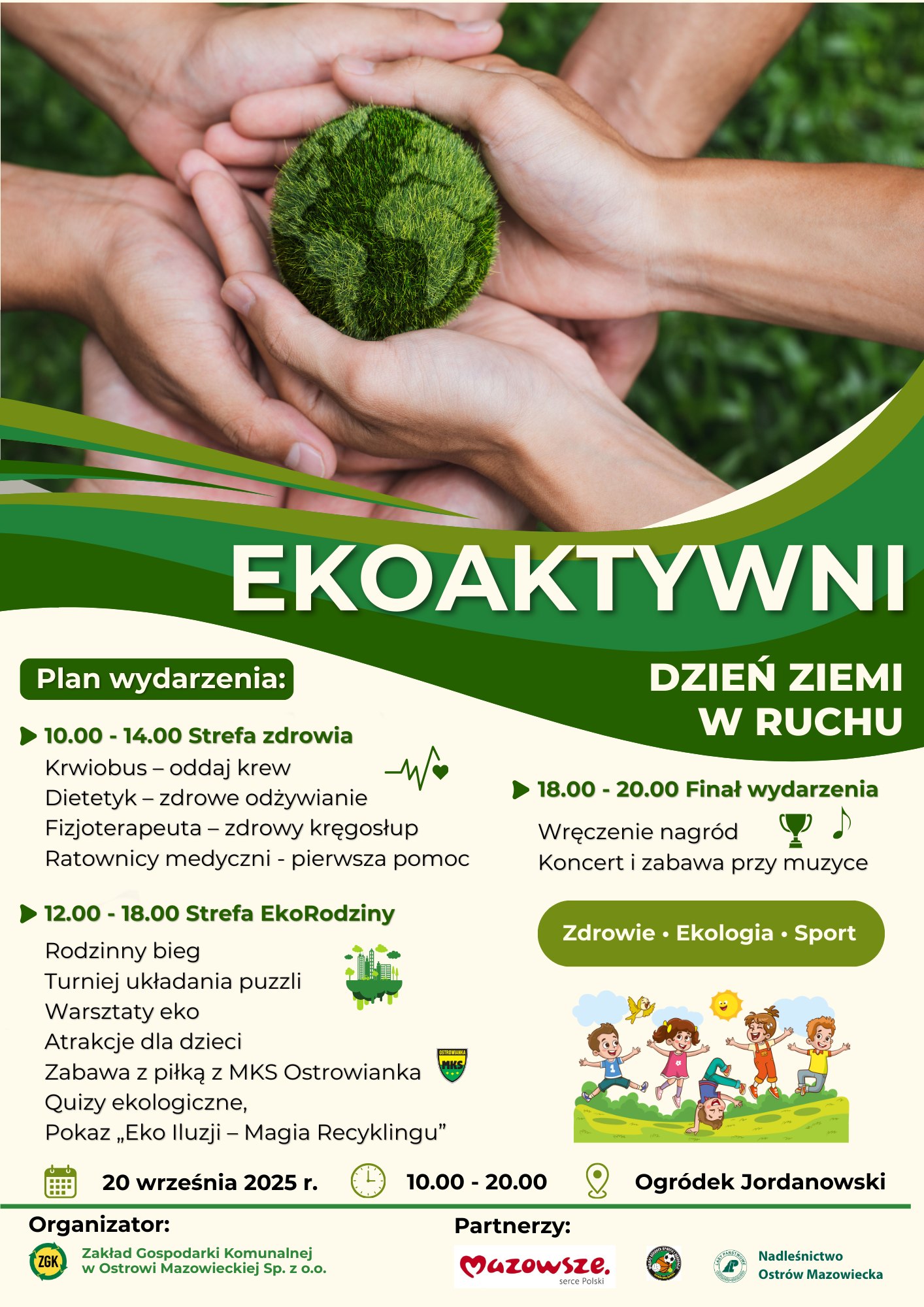 w dłoniach leżąca okrągła zielona kula