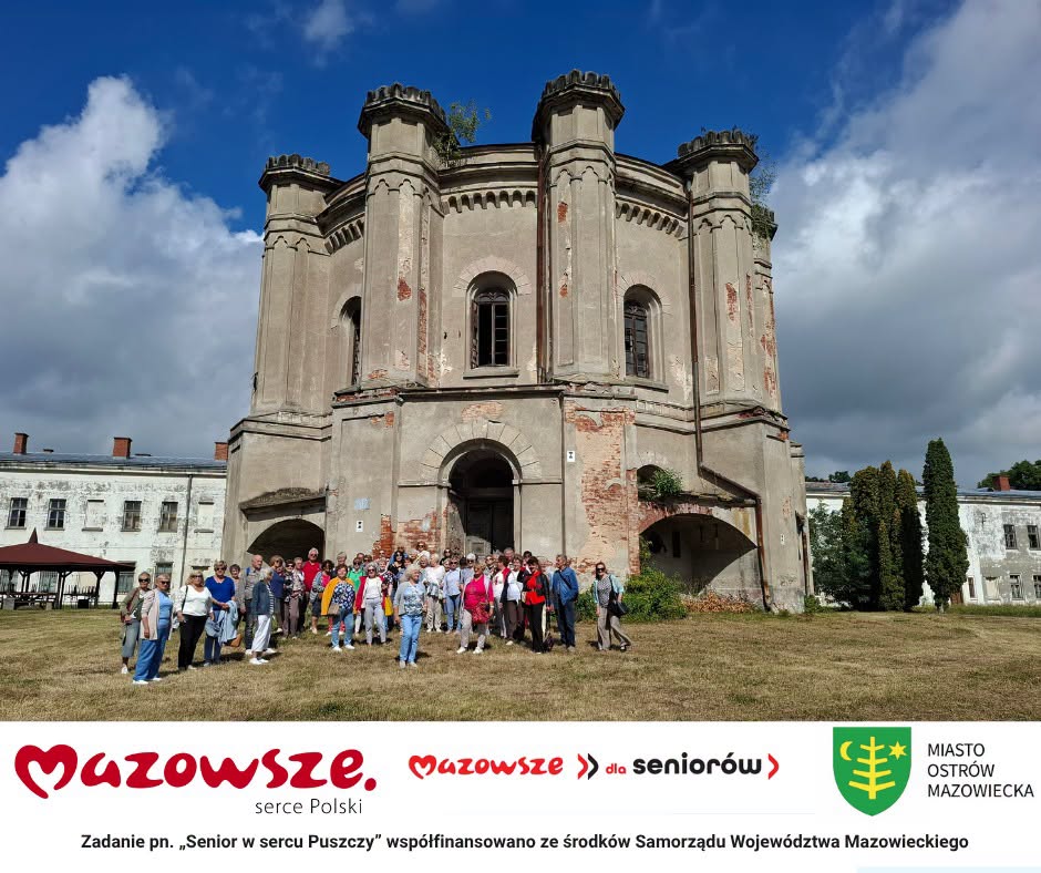 60 seniorów z naszego miasta wyruszyło w drogę, by odwiedzić Nowy Dwór Mazowiecki oraz Cieksyn